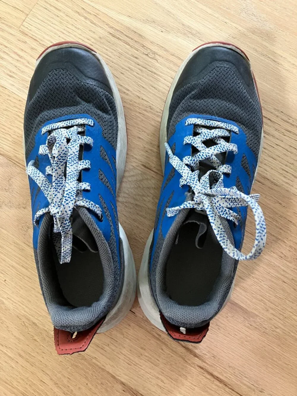 GUC Salomon Sneakers